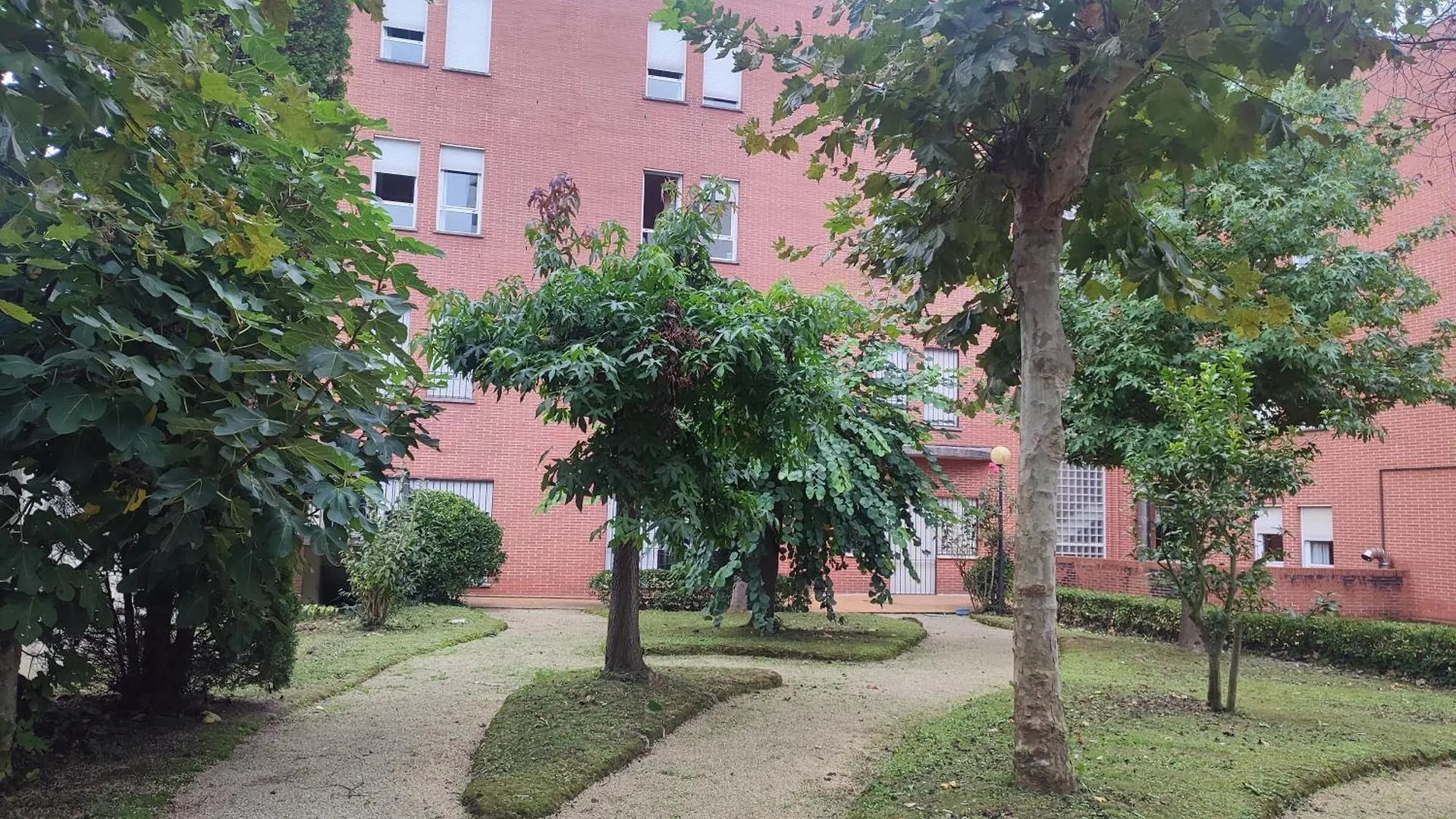 ホテル Miresibilbao - Residencia Universitaria